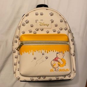 Winnie The Pooh Lounge-fly mini backpack